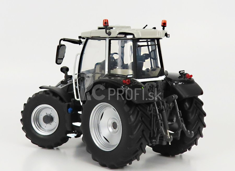 Universal hobbies Massey ferguson 5s.125 Tractor Blaxk Edition 2020 1:32 Black