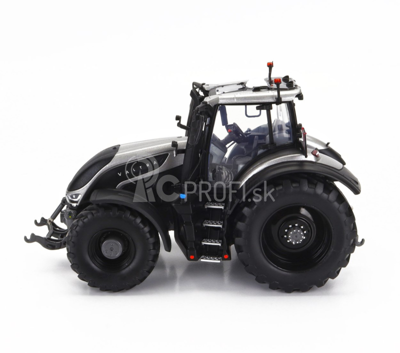 Universal hobbies Valtra S416 Tractor Unlimited Edition 2022 1:32 Silver Black