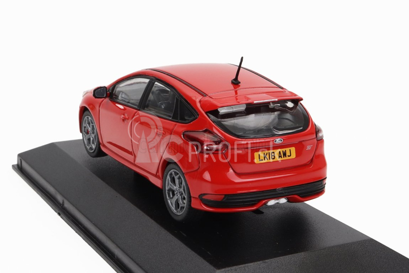 Vanguards Ford england Focus Mkii St-3 2018 1:43 Červená