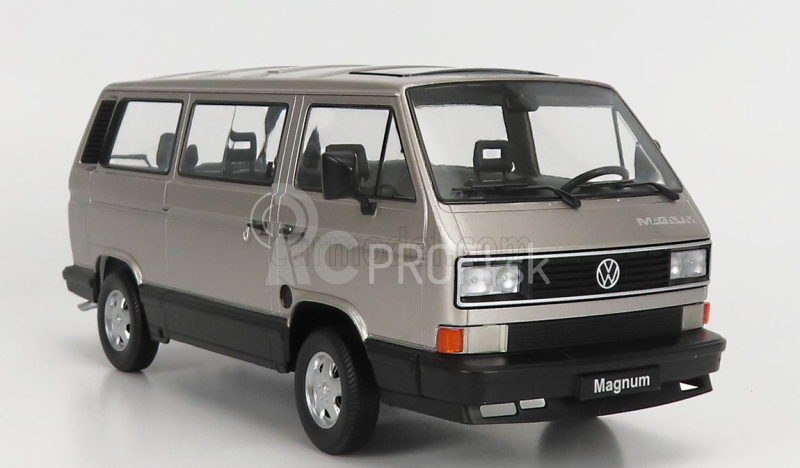 Volkswagen T3 Minibus Multivan Magnum 1987 v mierke 1:18 strieborný