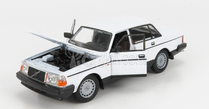 Welly Volvo 240 Gl 1986 1:24 Biela