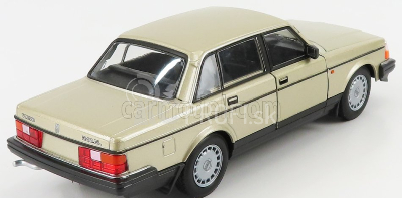 Welly Volvo 240 Gl 1986 1:24 Gold Met