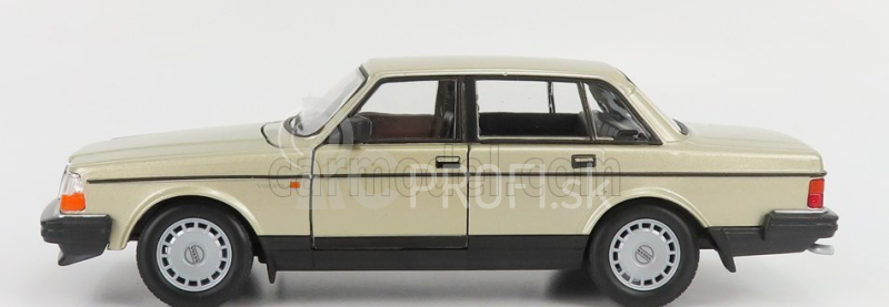 Welly Volvo 240 Gl 1986 1:24 Gold Met